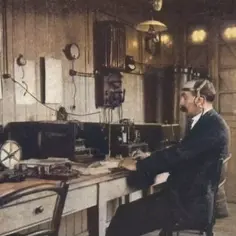 W którym roku wynaleziono radio? Odkryj jego znaczenie i wpływ
