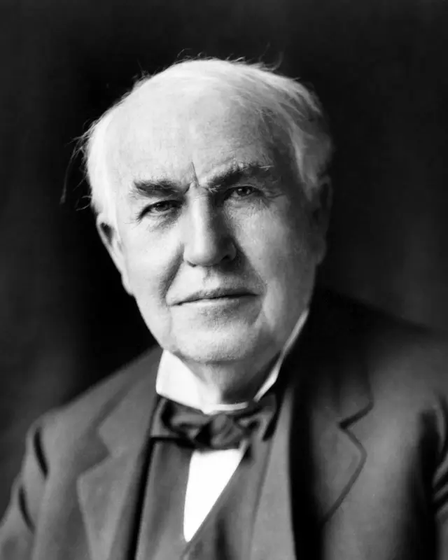 Thomas Edison co wynalazł i jak zmienił świat technologii